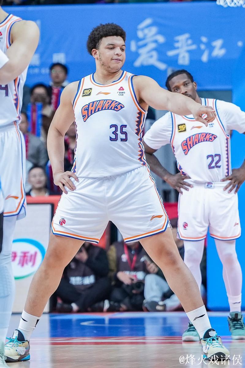 CBA-洛夫顿两双古德温高效 上海久事战胜北京控股 CBA-洛夫顿两双古德温高效 上海久事战胜北京控股